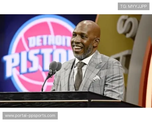 罗齐尔与比卢普斯遭NBA停职薪资暂扣 FBI介入调查结果待公布 罗齐尔与比卢普斯遭NBA停职薪资暂扣 FBI介入调查结果待公布